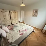Cozy Apartment