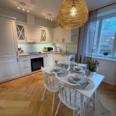Huoneisto Cozy Kuressaari